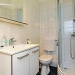 In With Jacuzzi Semesterbostad *