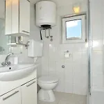 Semesterbostad In With Jacuzzi *